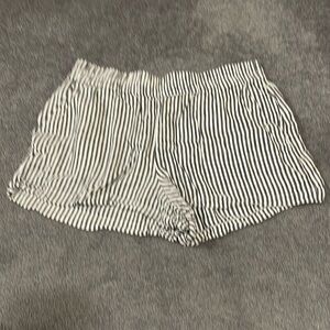A new day Linen Shorts Striped L
